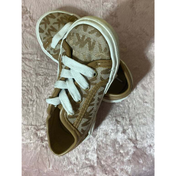 Michael Kors Ilsa Tan Children Shoes - Picture 2 of 6